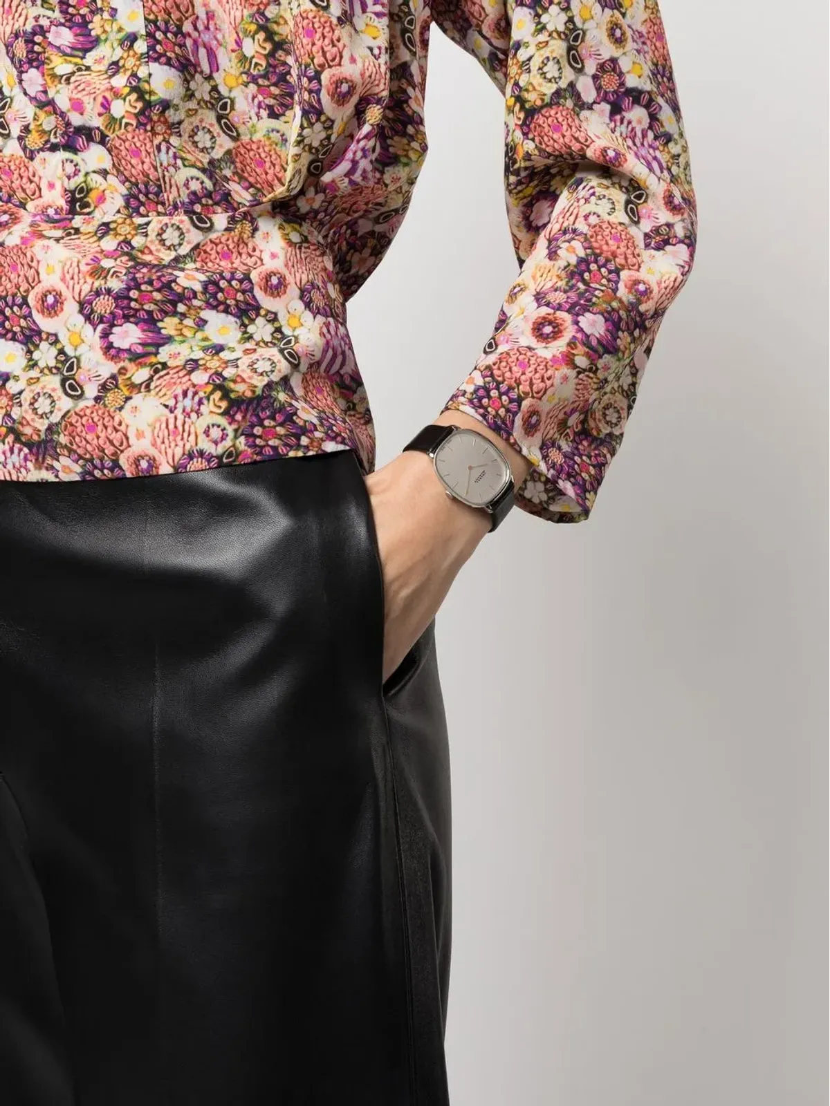 ISABEL MARANT ロゴプリント クオーツ 腕時計 - 画像2