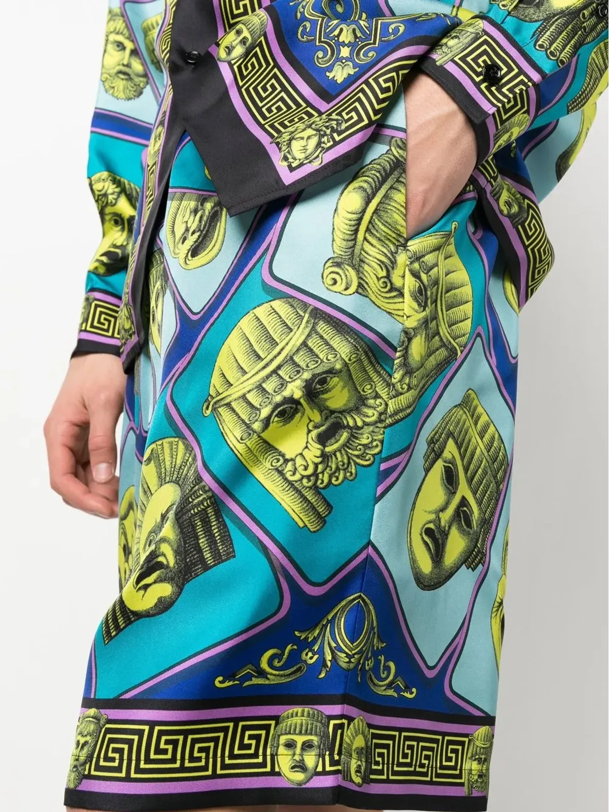 Versace Le Maschereプリント シルクショーツ - 画像5