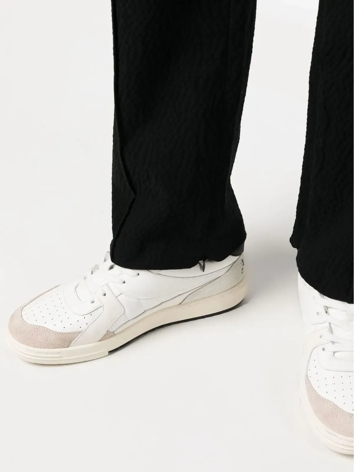 424 テクスチャードストレートレッグパンツ ブラック - 画像5