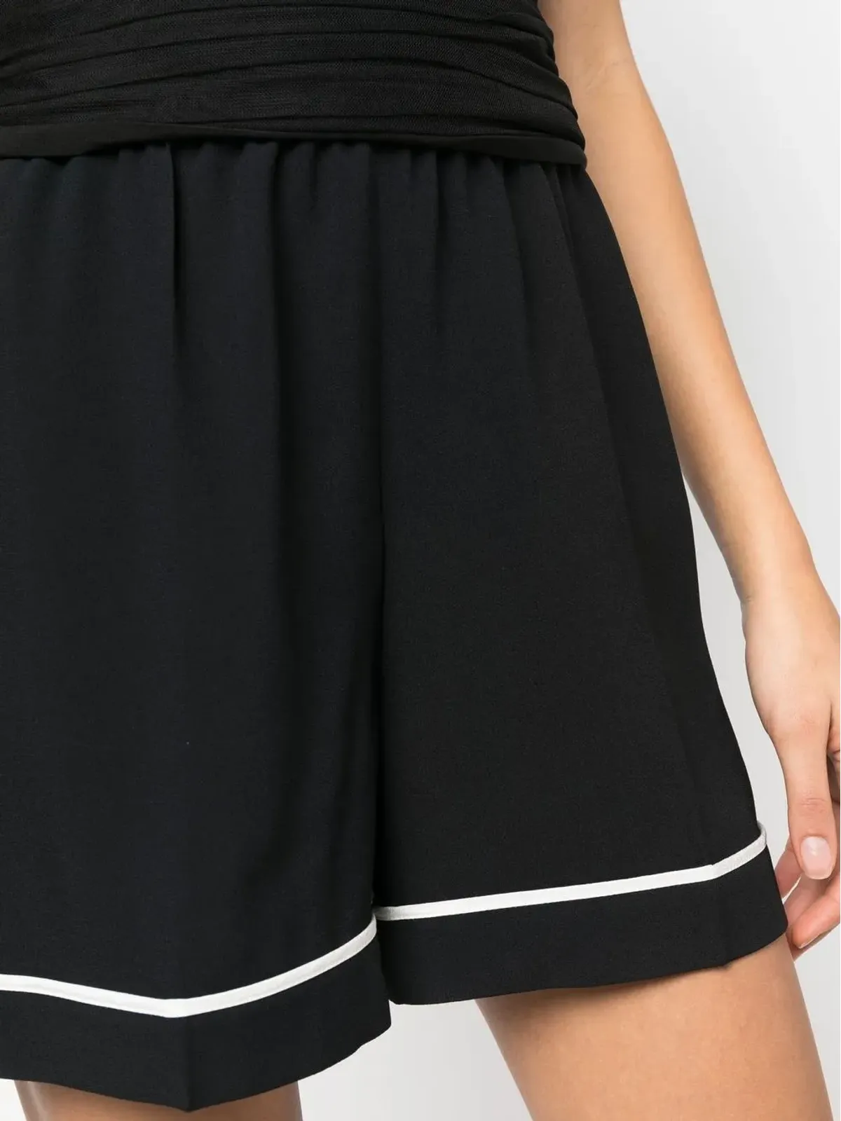 RED Valentino ウエストゴム入りの太もも丈ショートパンツ - 画像5