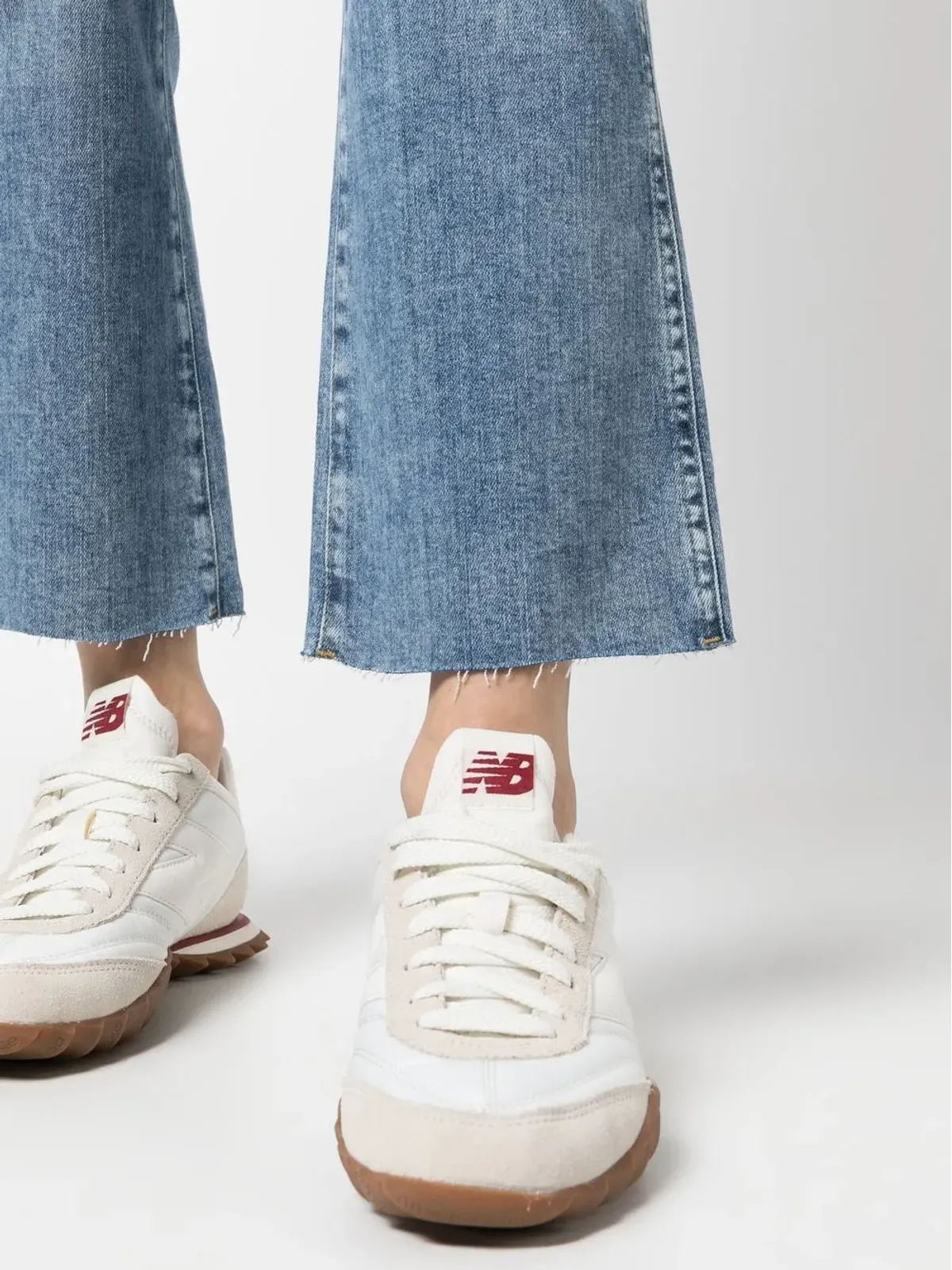7 For All Mankind フレアクロップドジーンズ - 画像5