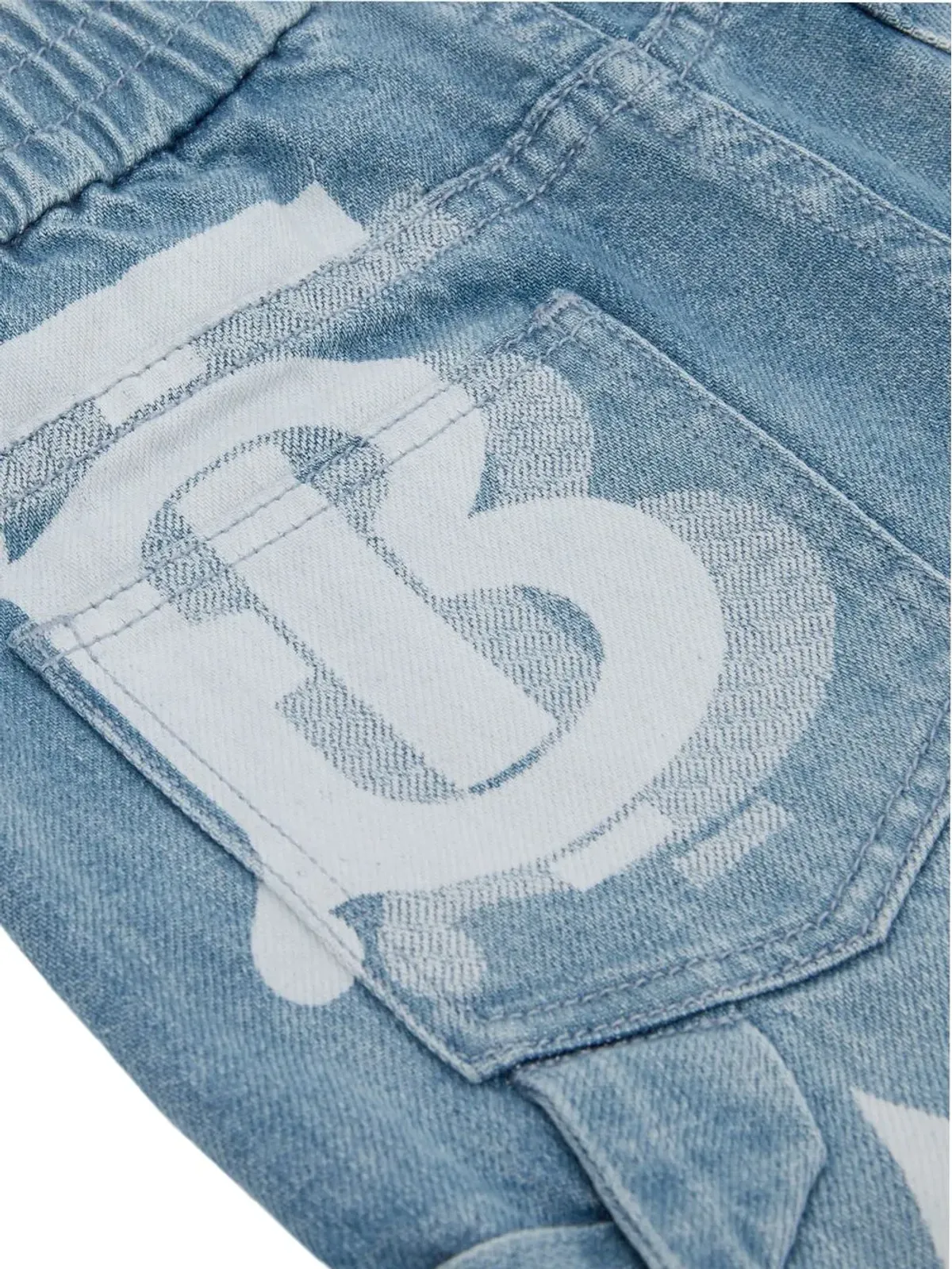 Burberry Kids ロゴ星柄デニムショーツ - 画像3