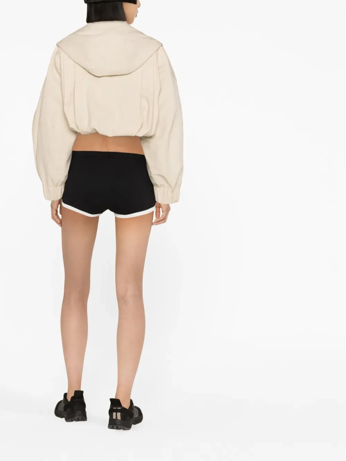 Courrèges コントラストトリム ロゴショーツ - 画像4