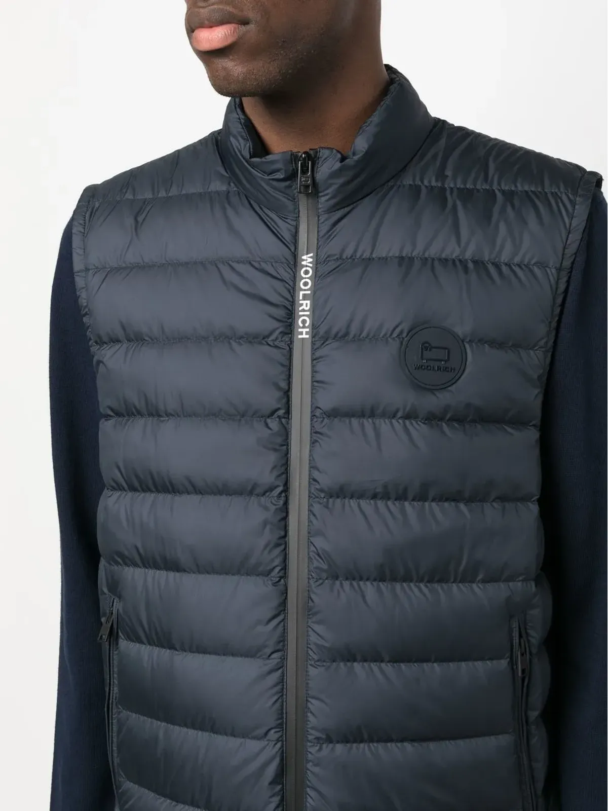 Woolrich ロゴパッチ付きダウン入りジレ - 画像5