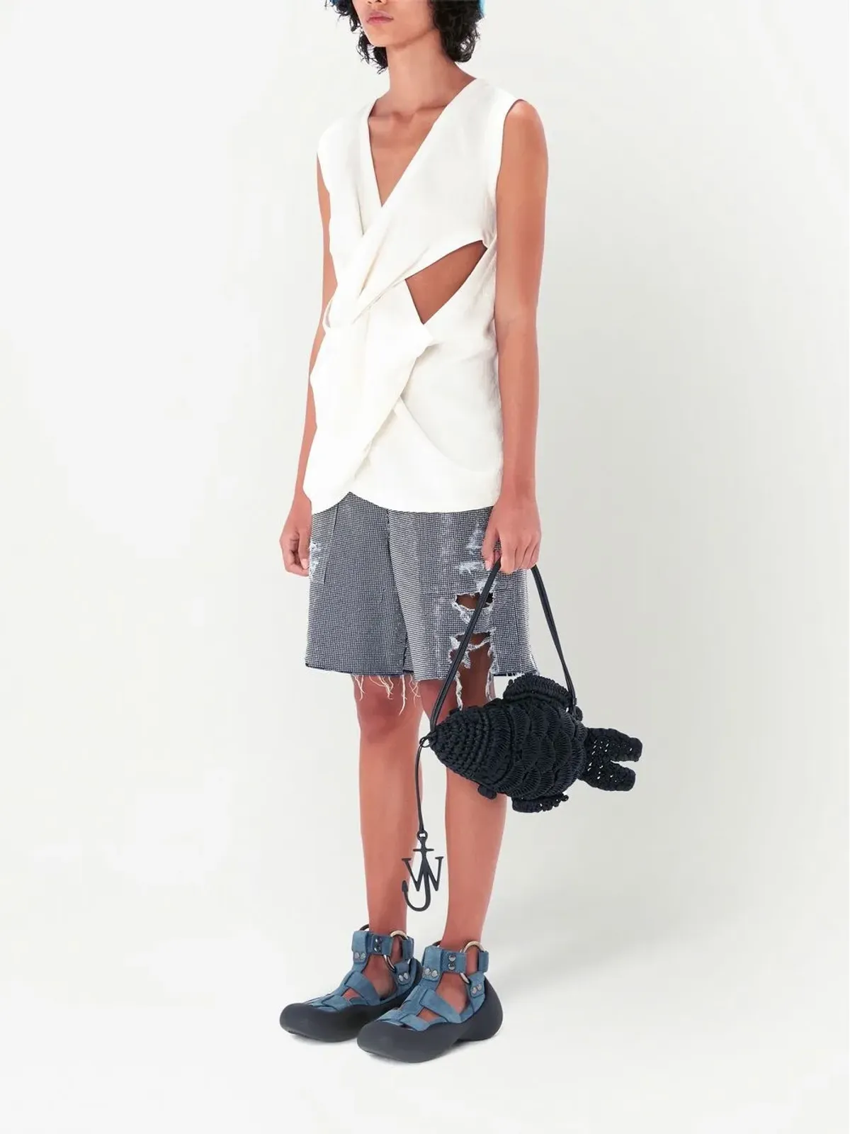 JW Anderson ツイストフロント ノースリーブトップ - White - 画像2