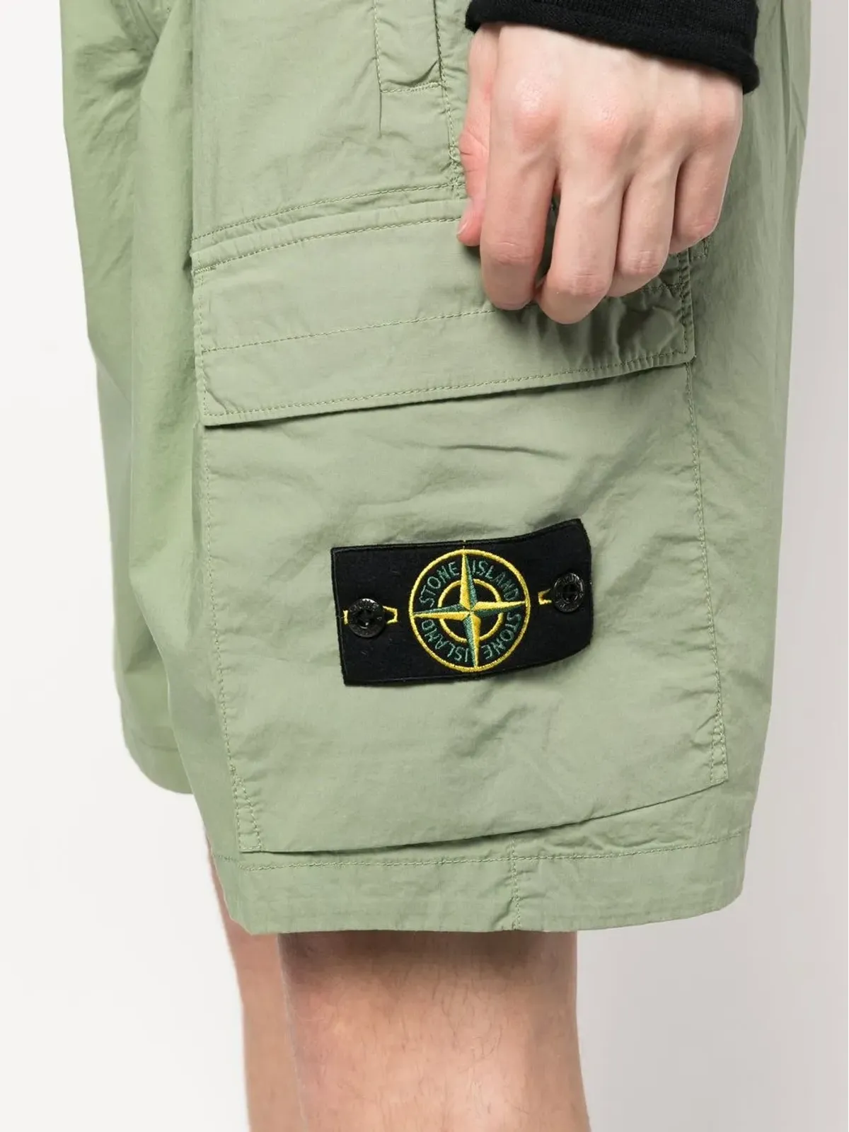 Stone Island サイドロゴパッチ Bermudaショーツ - 画像5