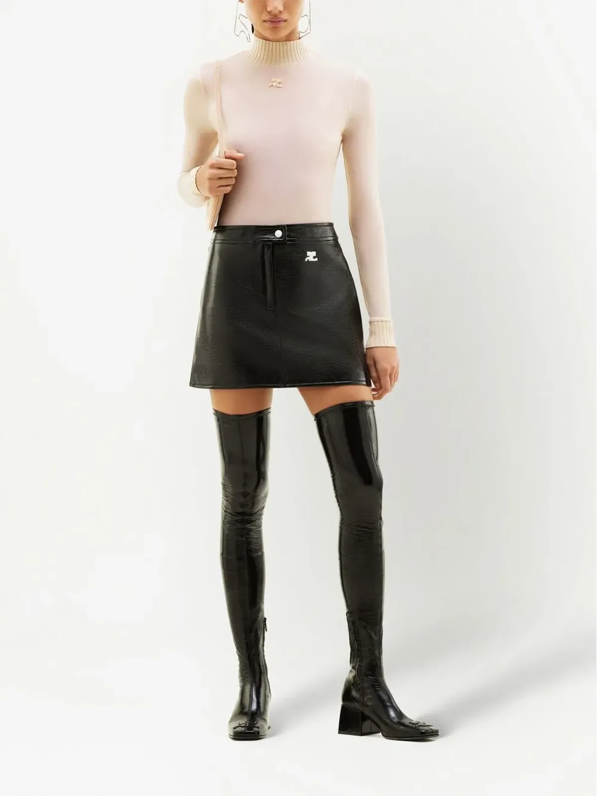 Courrèges ビニールミニスカート - 画像2