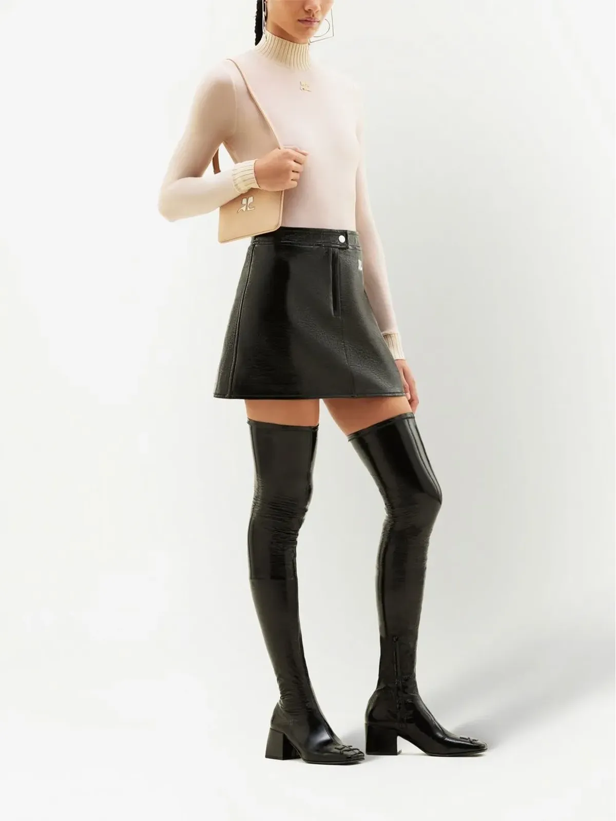 Courrèges ビニールミニスカート - 画像3