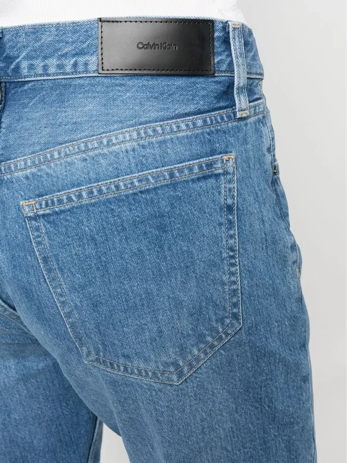 Calvin Klein ミッドライズ ボーイフレンドジーンズ - ブルー - 画像5