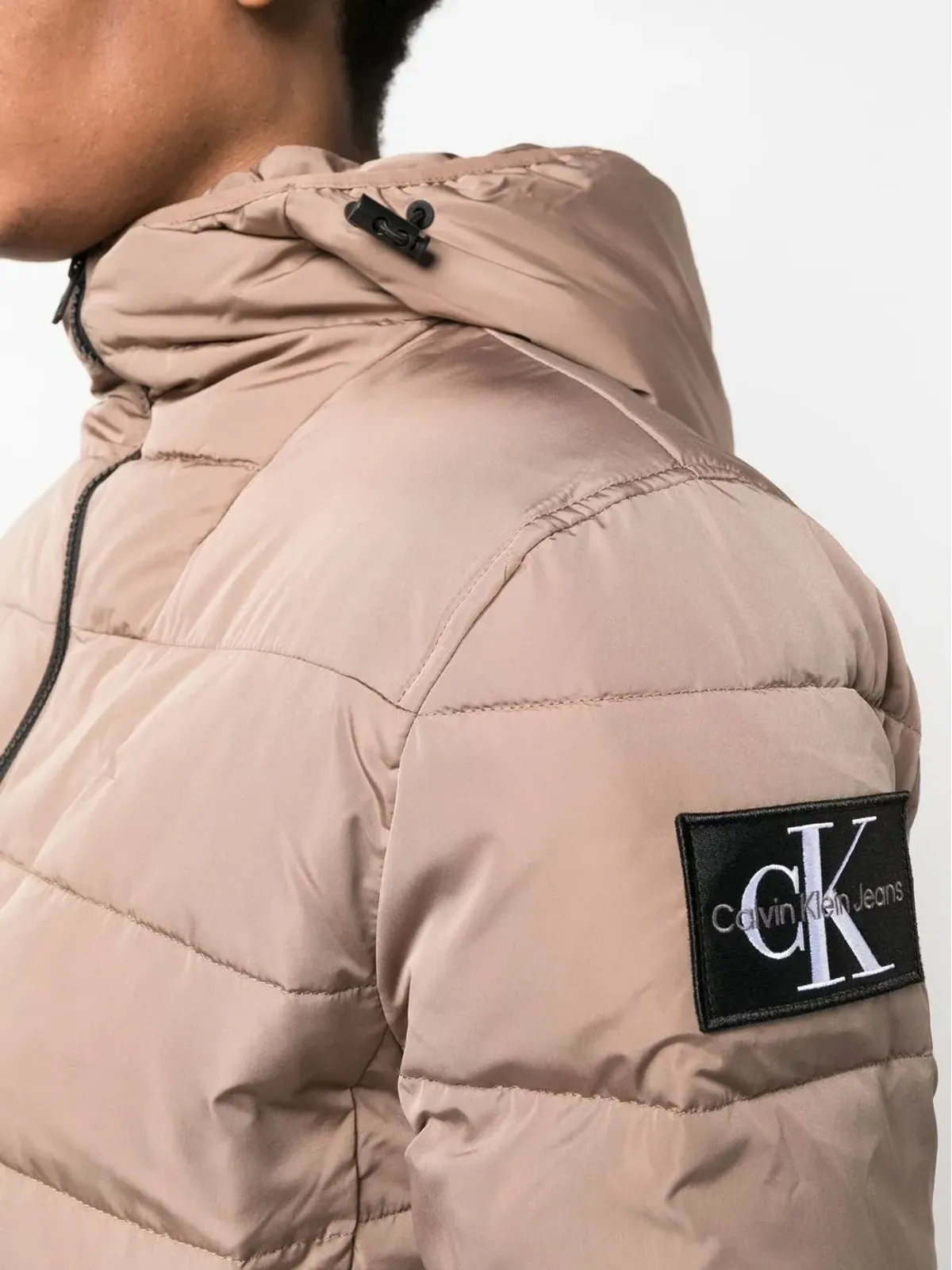 Calvin Klein Jeans ダウンジャケット（フード付き） - 画像5