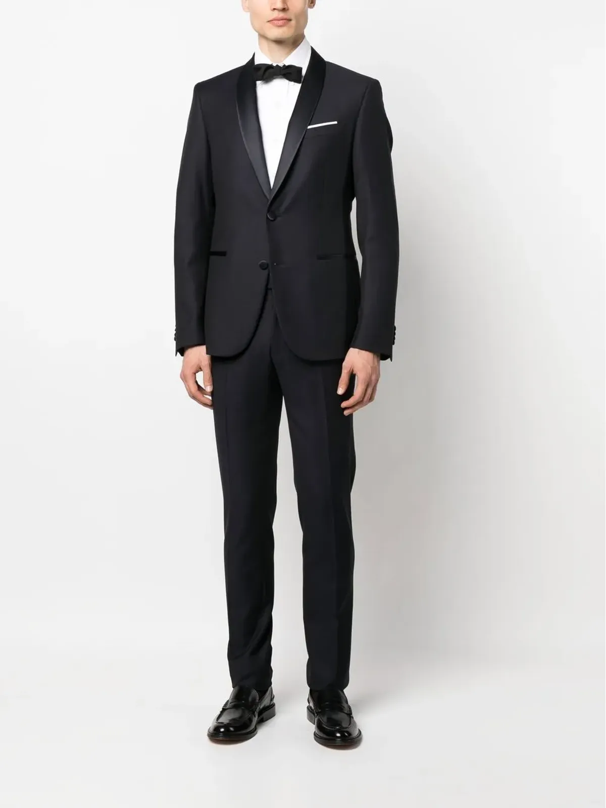 Corneliani ヴァージンウール製 スリムカット ディナー用スーツ - 画像2