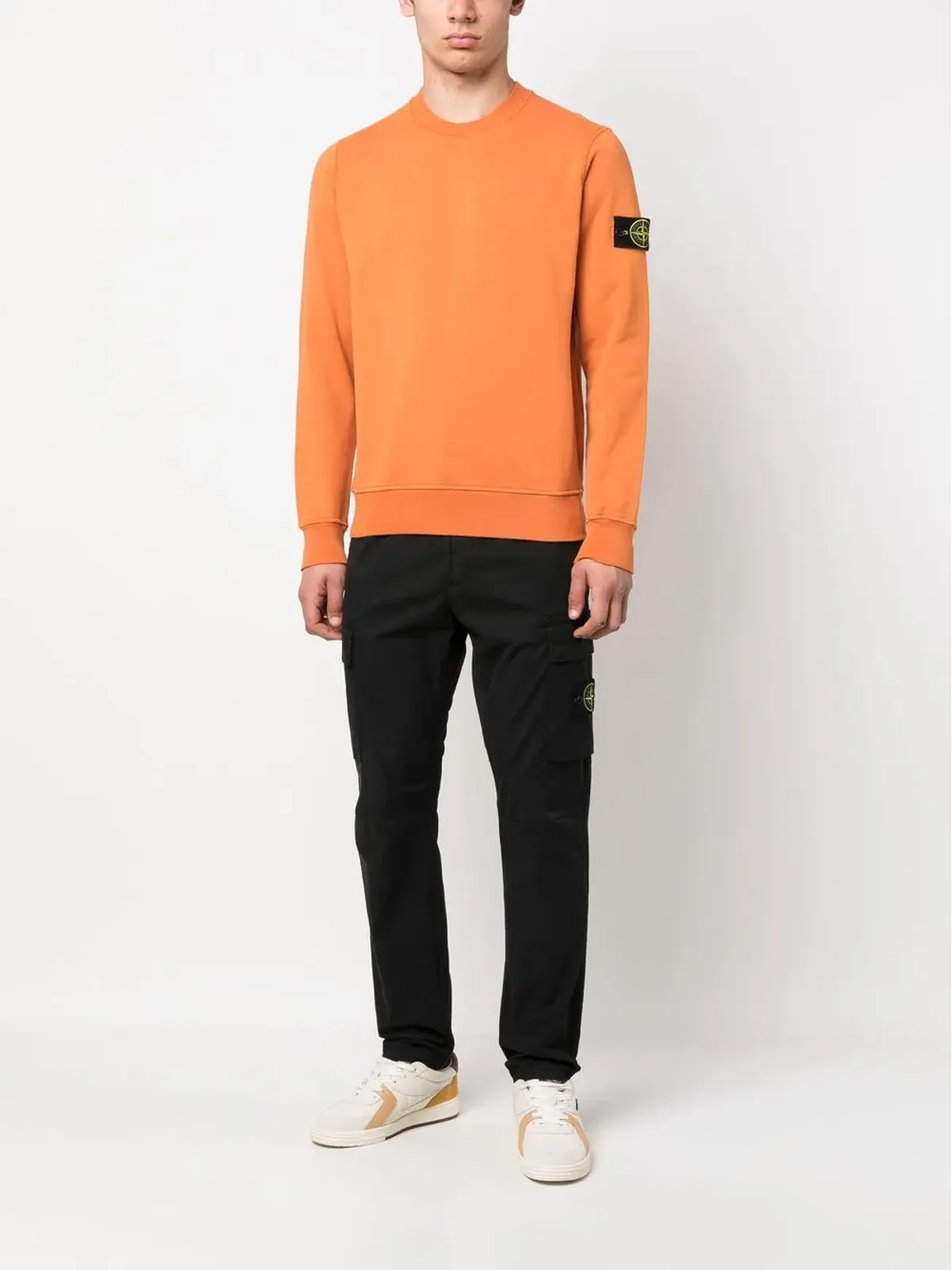 Stone Island コンパスモチーフ テーパードパンツ - 画像2