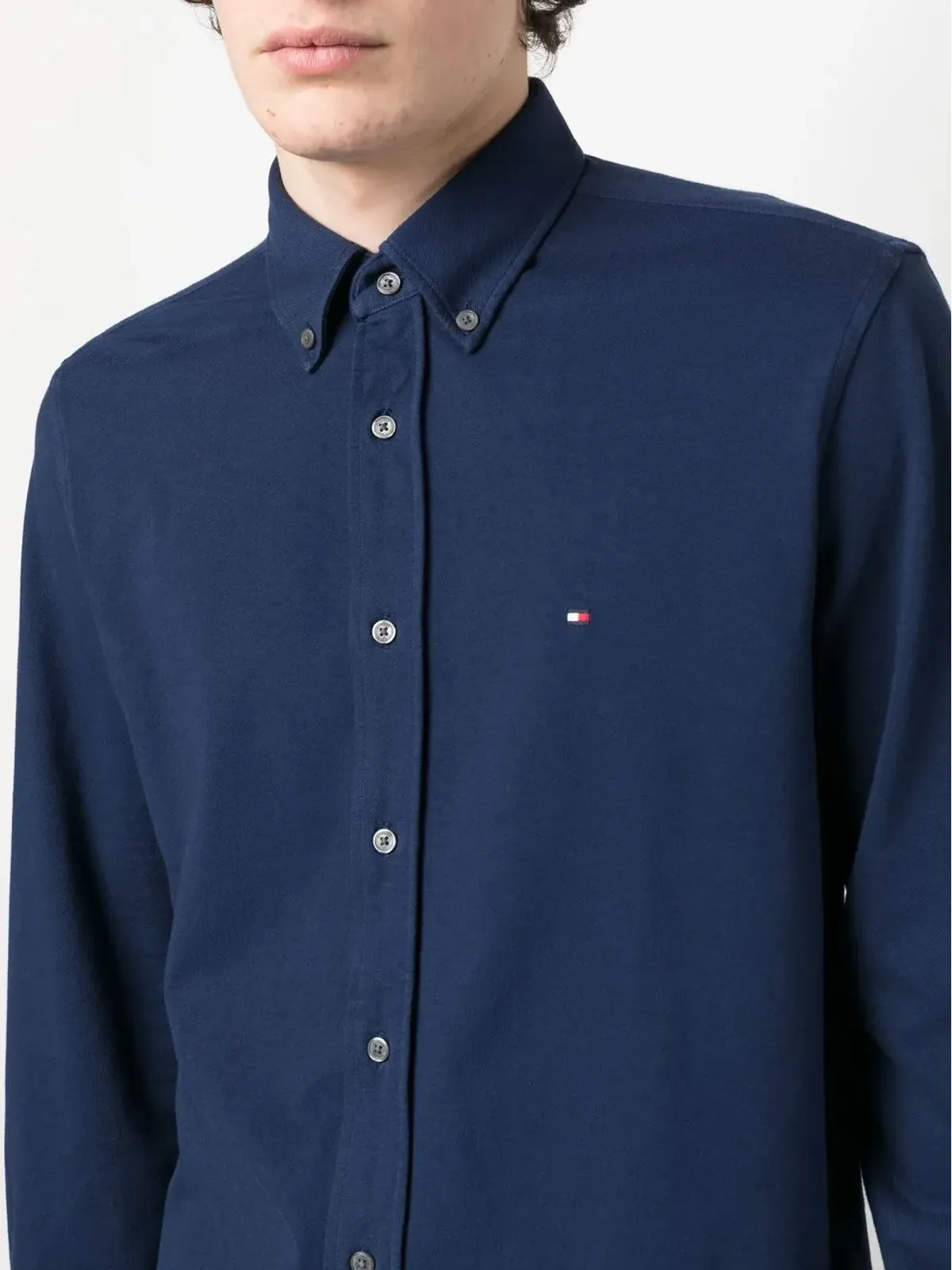 Tommy Hilfiger 刺繍ロゴ入り長袖シャツ - 画像5
