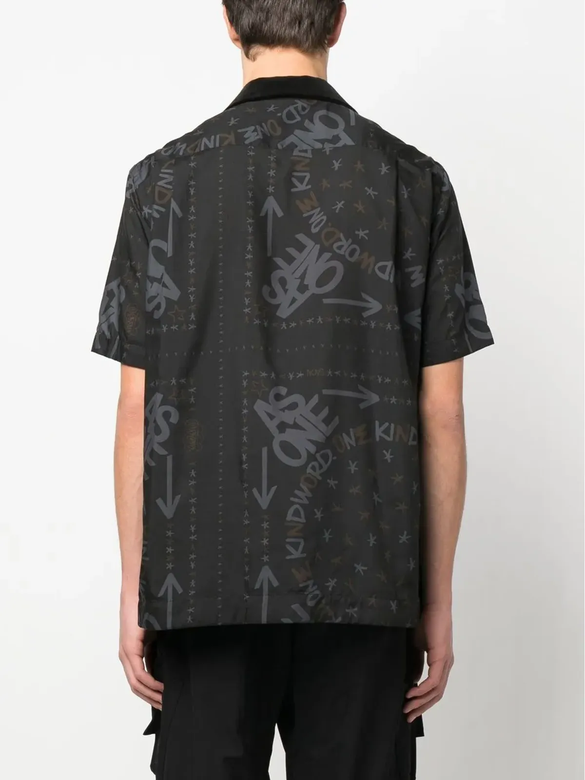 sacai グラフィックプリント半袖シャツ - 画像4