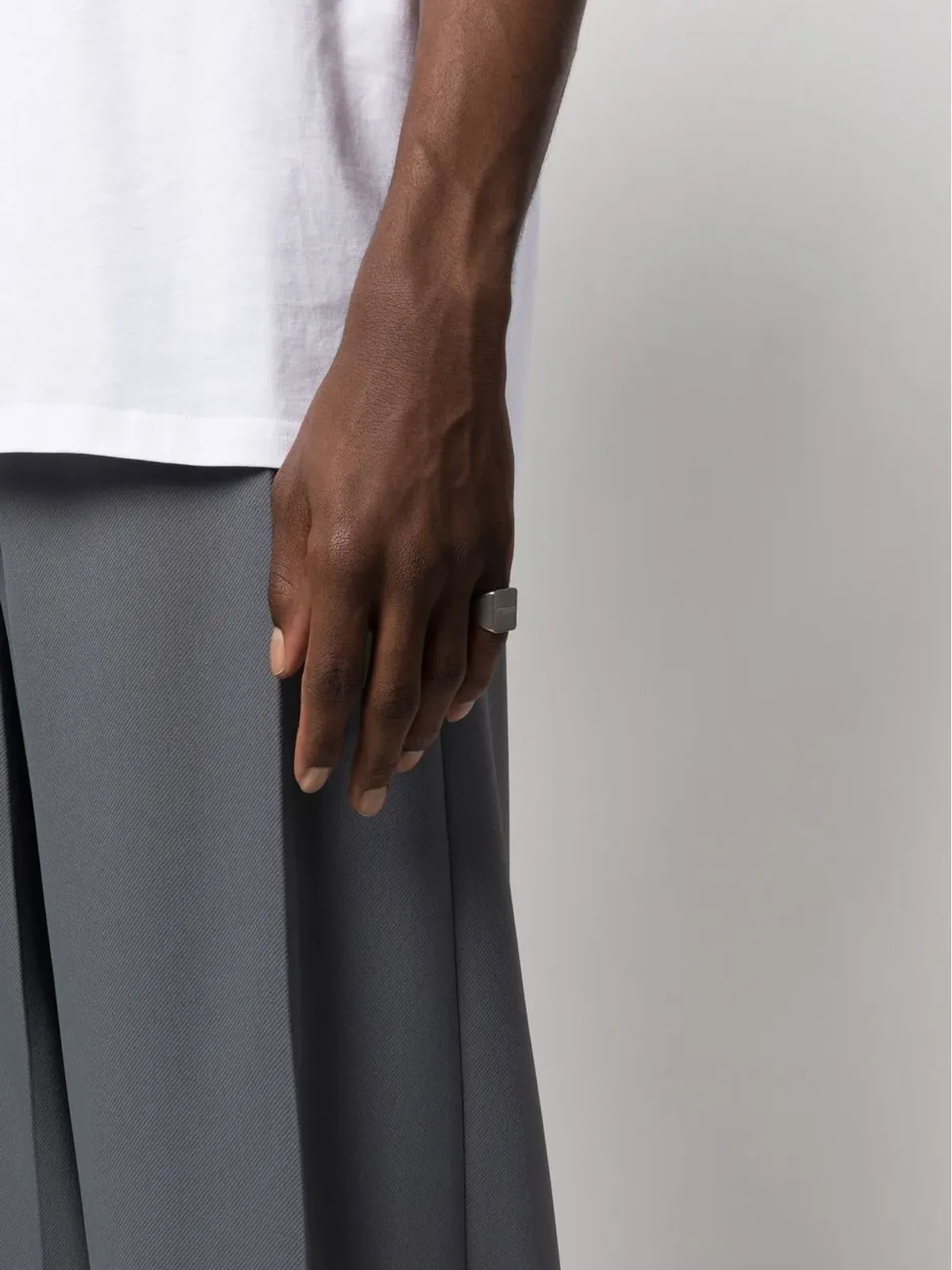 VETEMENTS ロゴ入りスクエアシグネットリング - 画像2