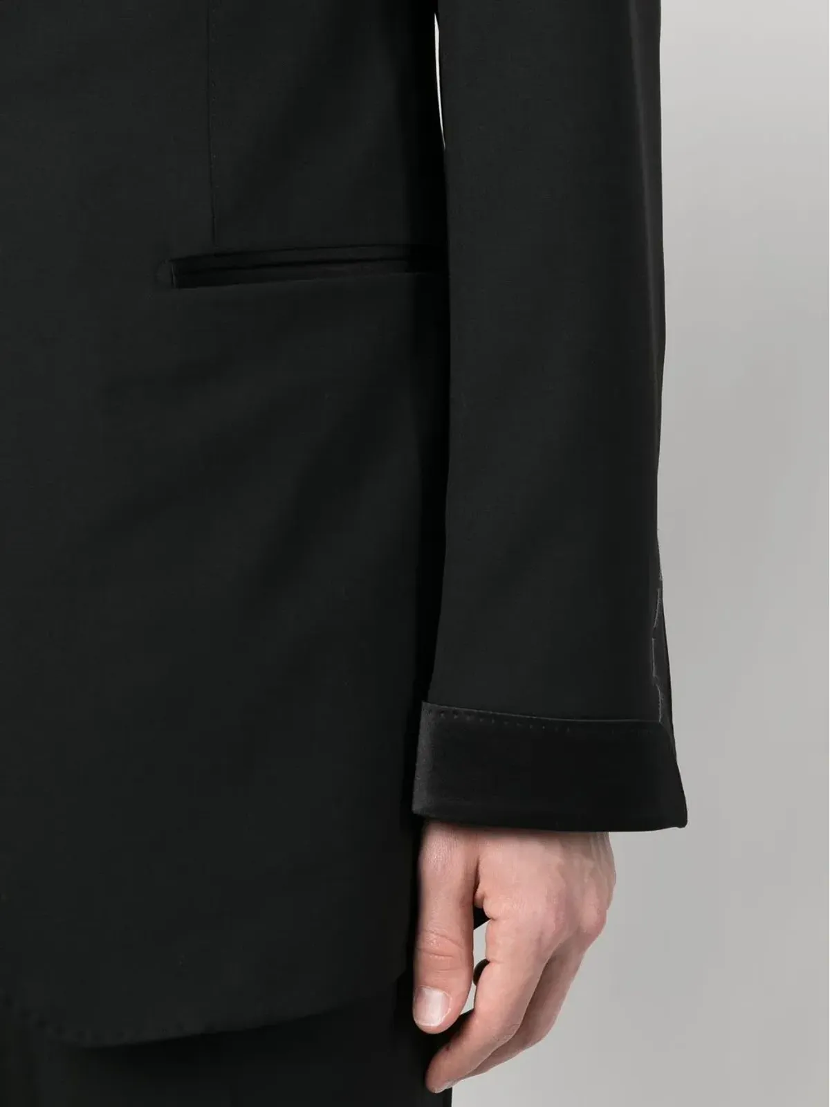 TOM FORD ピークドラペル ウールスーツ - 画像5