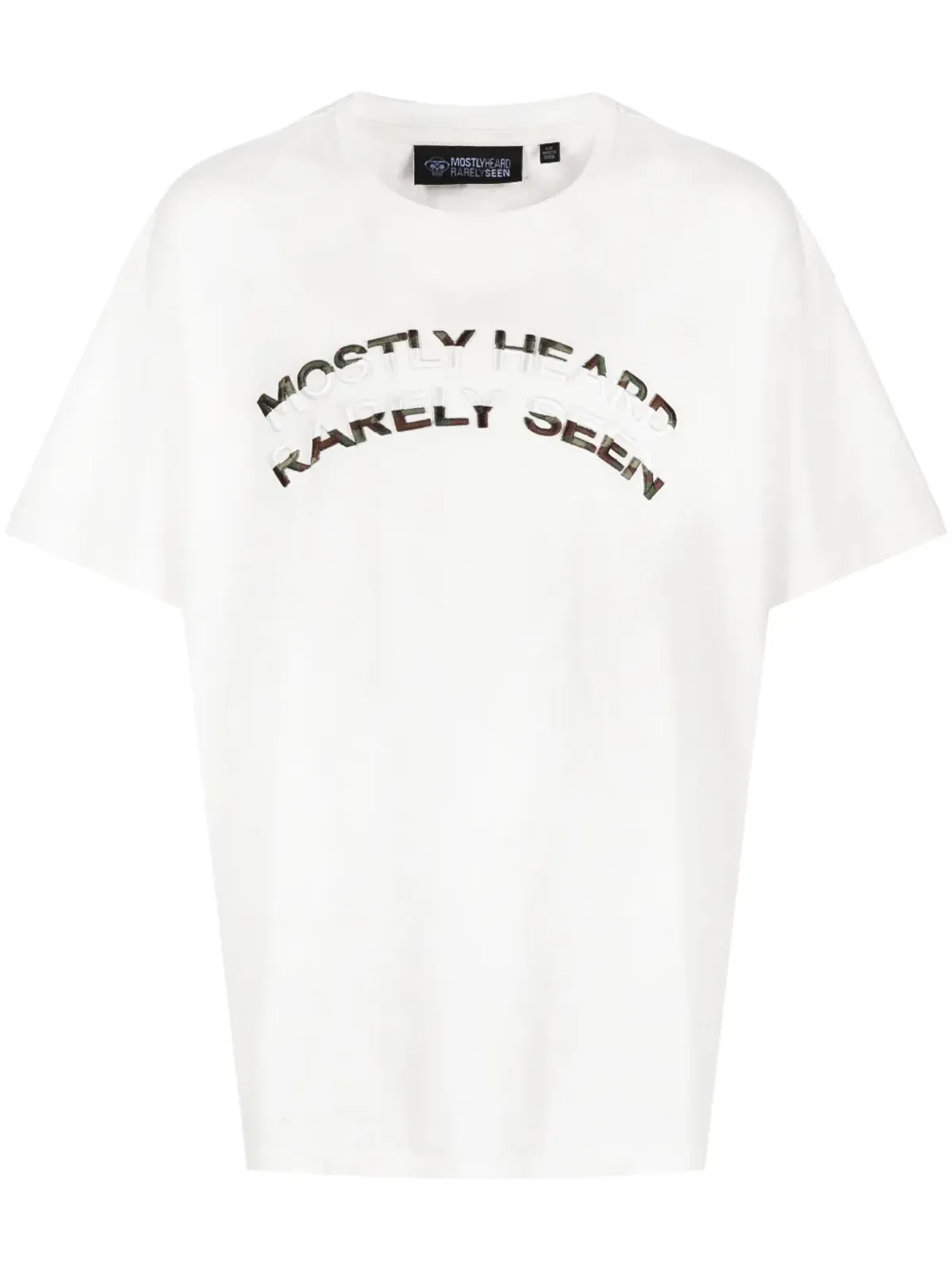 Mostly Heard Rarely Seen ロゴエンボス クルーネック Tシャツ - 画像1