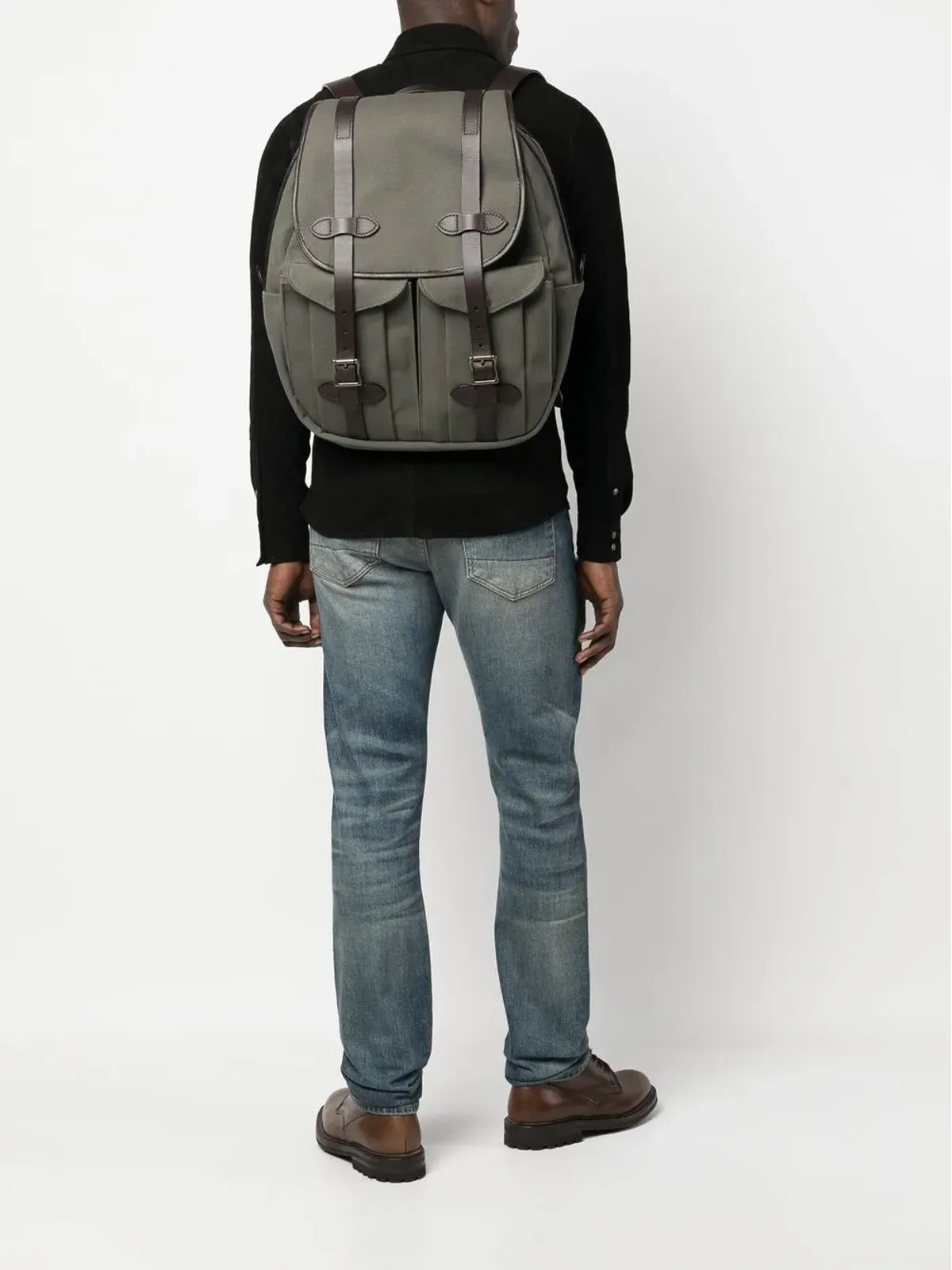 Filson 大容量キャンパスバックパック - 画像2