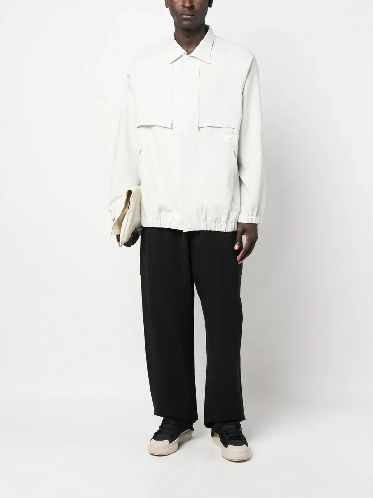 Y-3 グレーの前立てを隠したファスナー式ジャケット - 画像2
