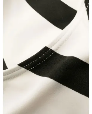 TOTEME モノグラム・ワンピース水着 - サムネイル3