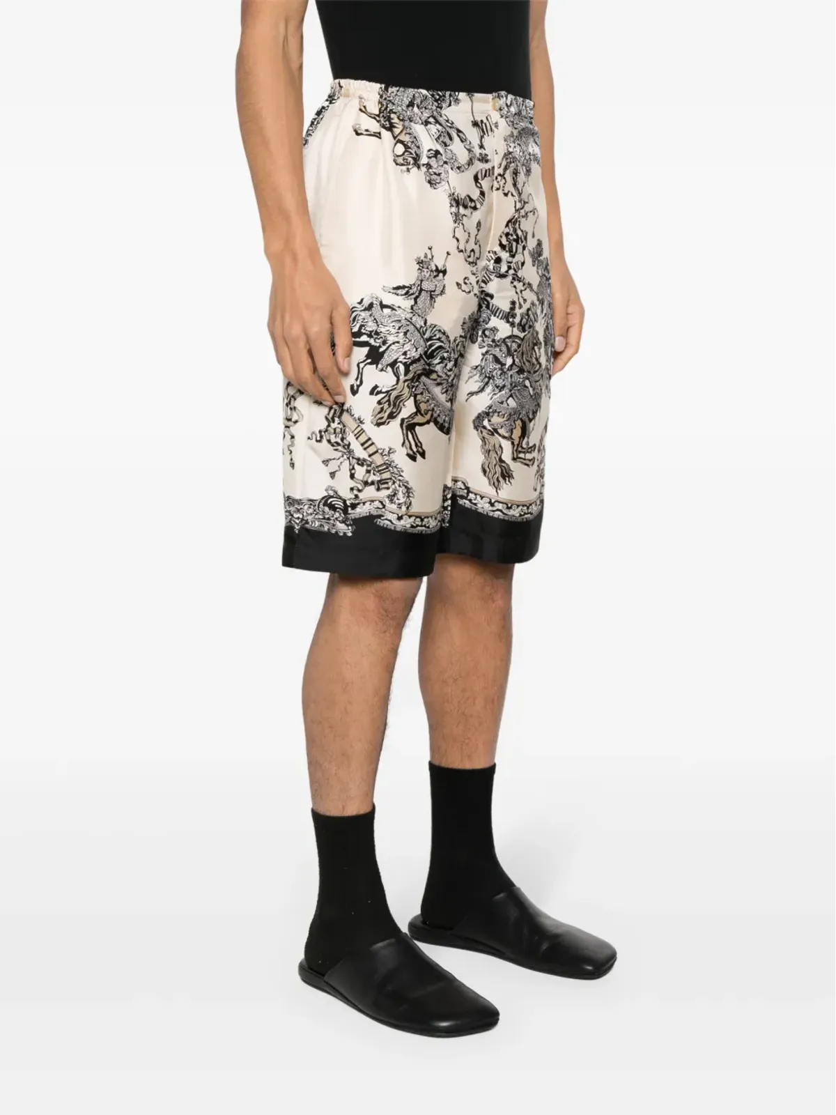 Gucci バロック柄シルクショートパンツ - 画像3