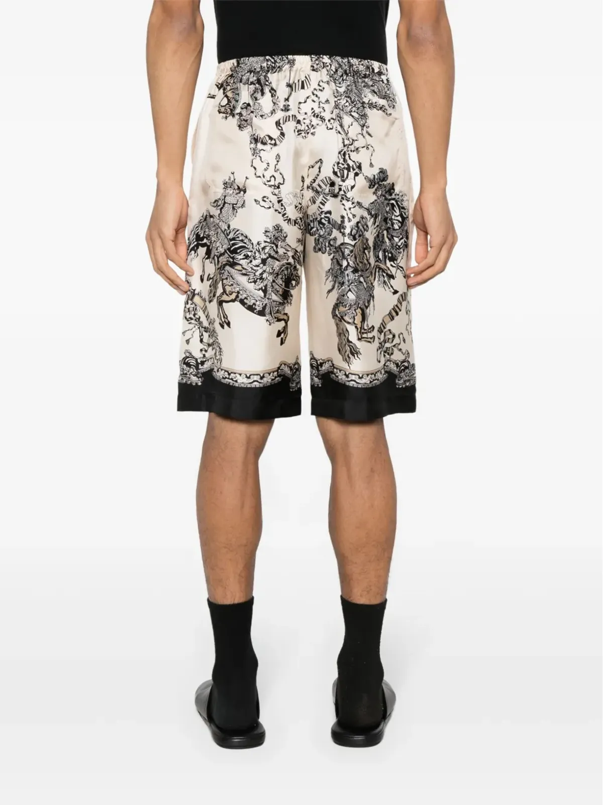 Gucci バロック柄シルクショートパンツ - 画像4