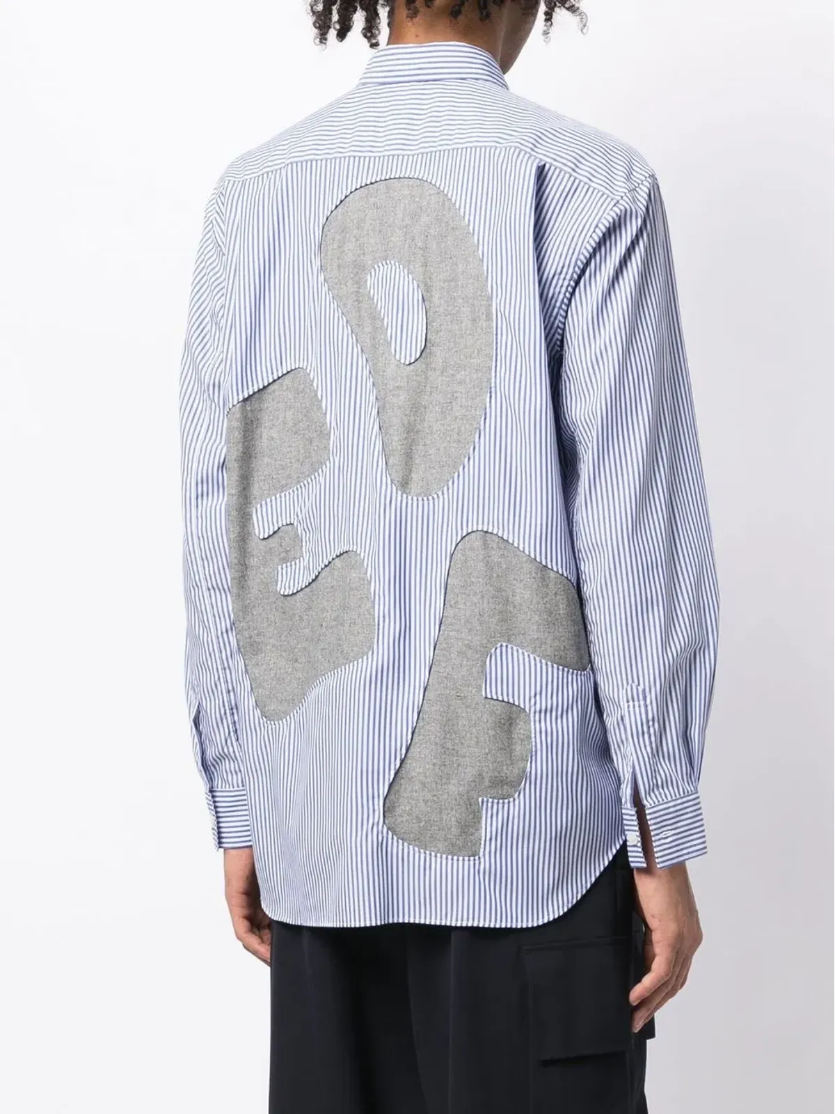 Comme Des Garçons Shirt アルファベットパッチディテール長袖シャツ - 画像4