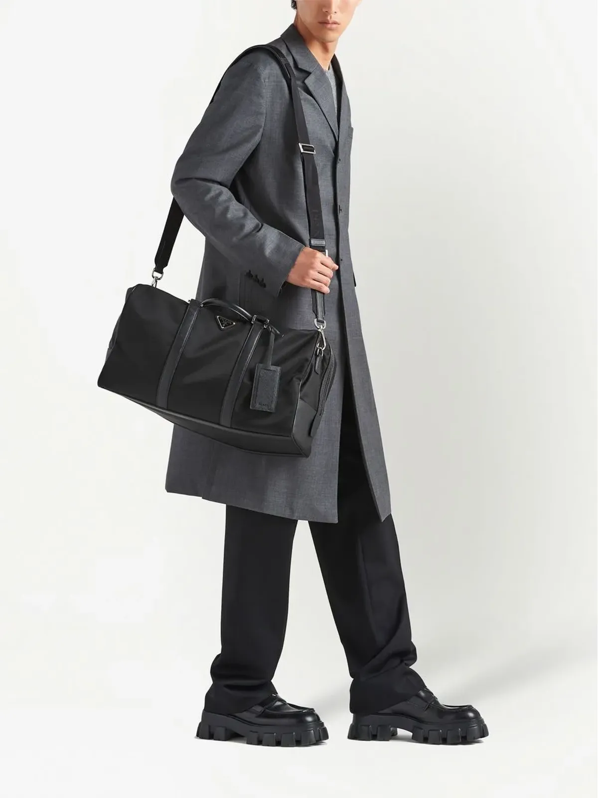 Prada トライアングル ロゴパッチ ダッフルバッグ - 画像2