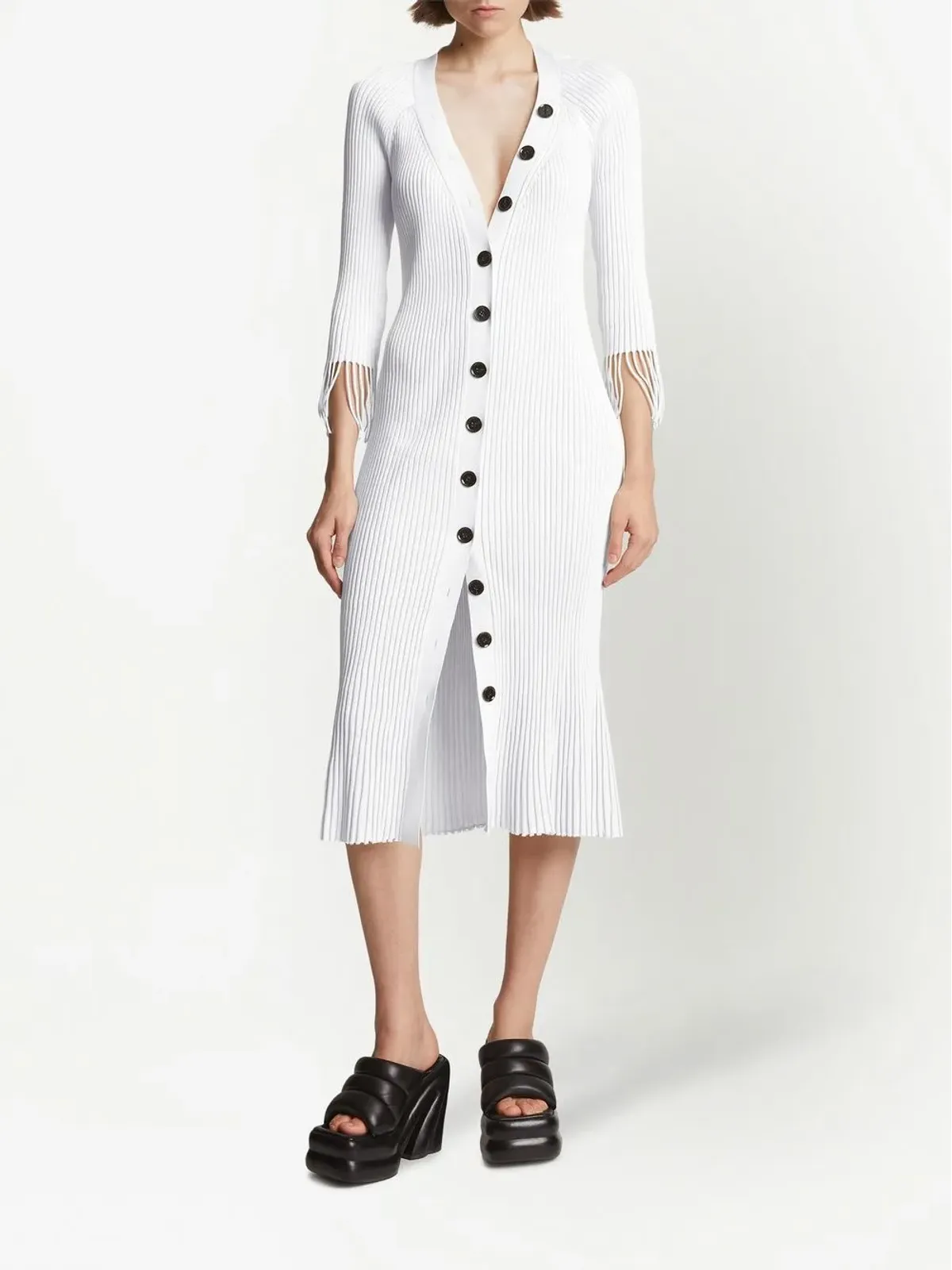 Proenza Schouler リブ編みニットのボタンアップドレス（ホワイト） - 画像2
