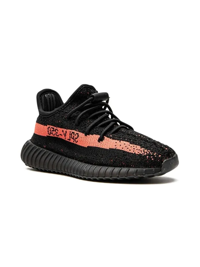 Adidas Yeezy Kids Adidas Yeezy Kids Yeezy Boost 350 v2 Core Red 350 スニーカー - ブラックの商品画像