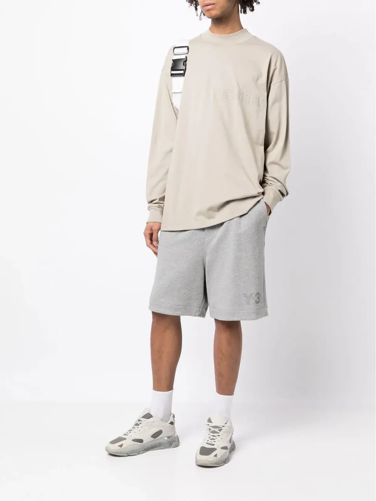 FEAR OF GOD ESSENTIALS エンボスロゴ長袖Tシャツ - 画像2