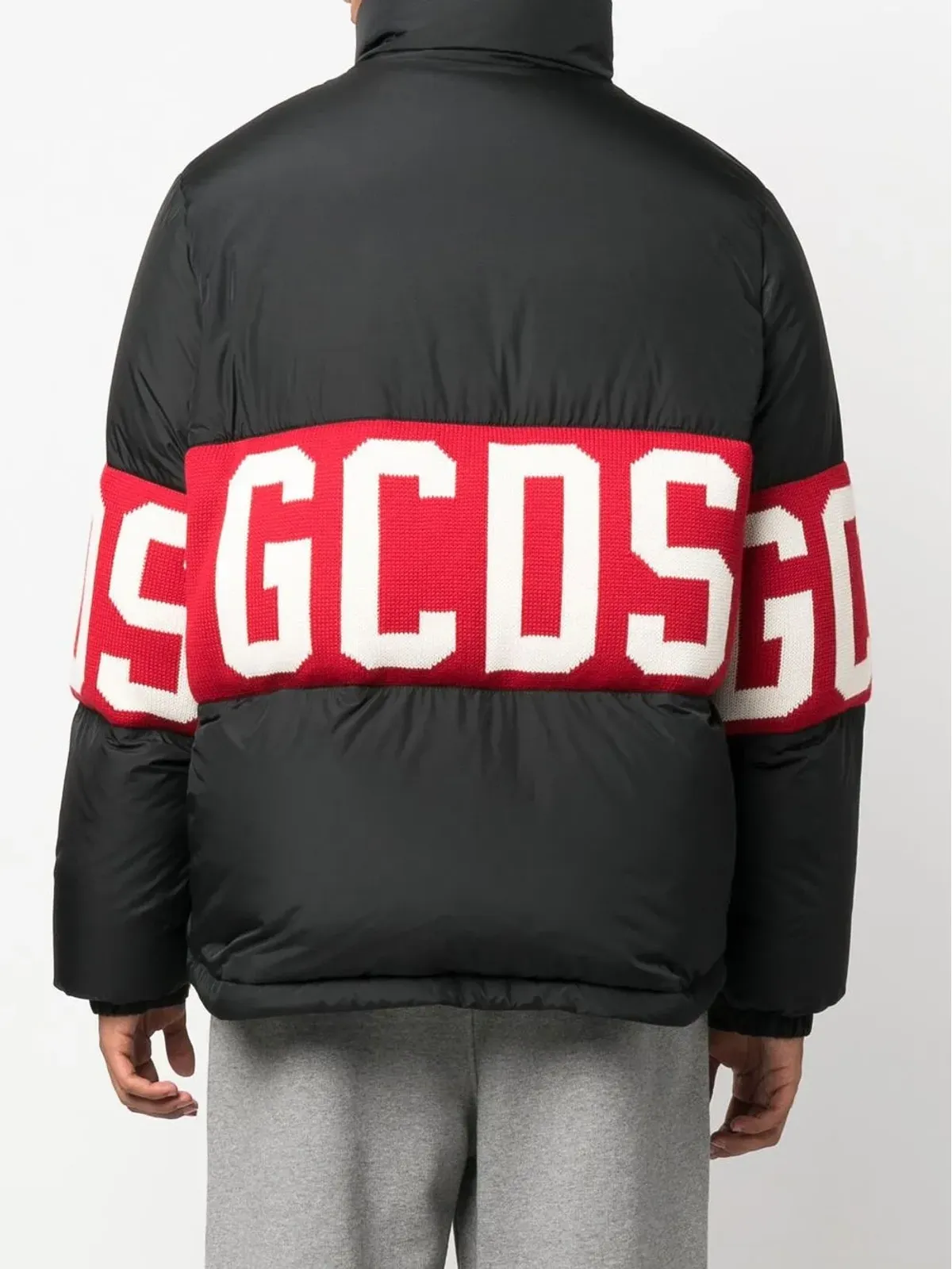 GCDS ロゴ入りニットパデッドジャケット - ブラック - 画像4