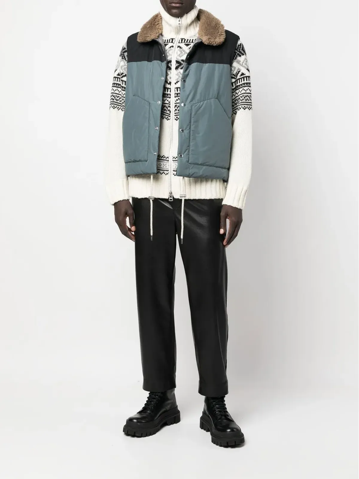sacai グレー パディド シアリングカラー ジャケット - 画像2