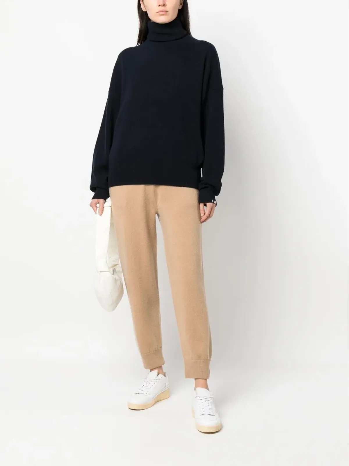 extreme cashmere ネイビー ロールネックニットセーター - 画像3