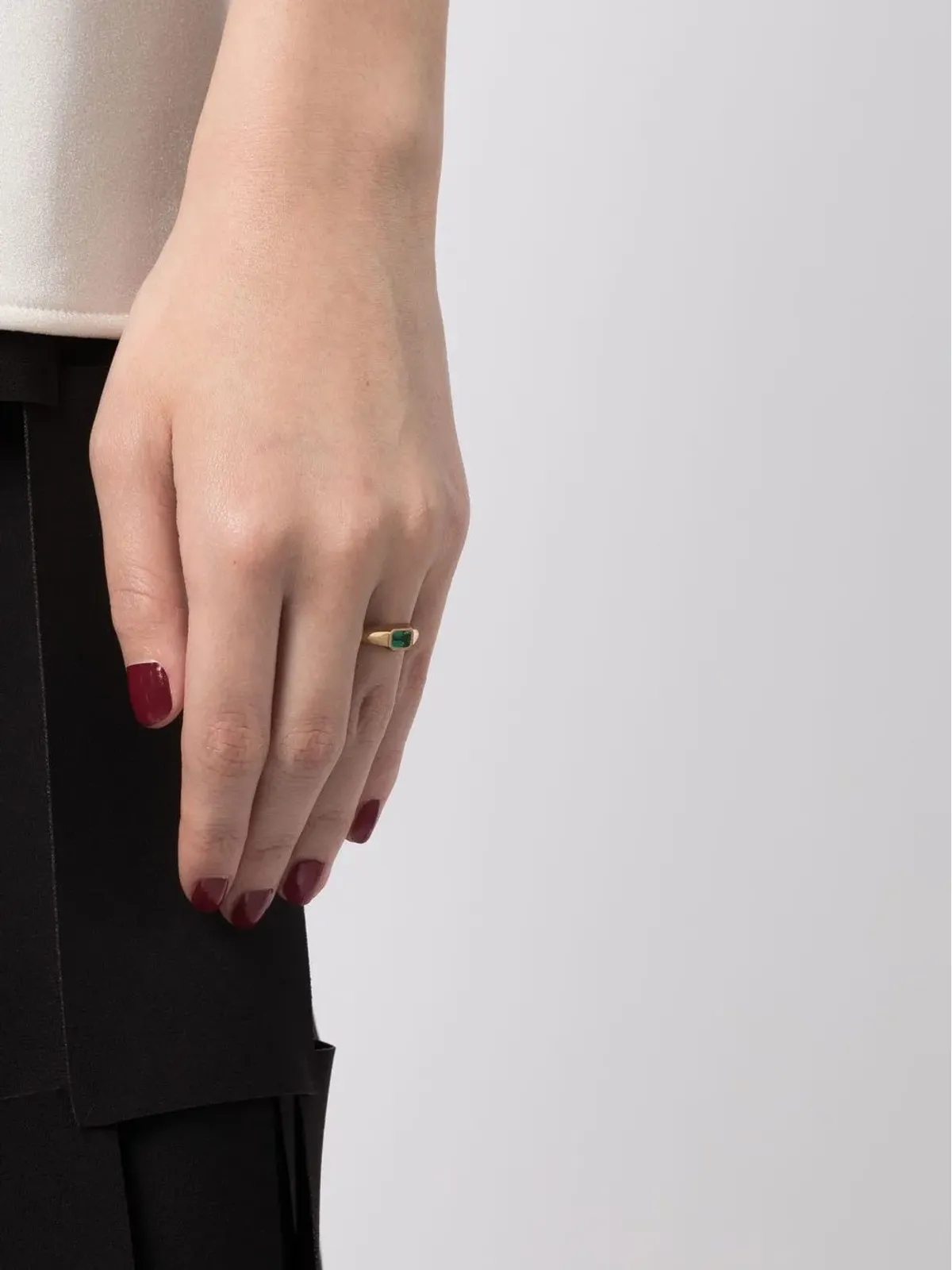 Lizzie Mandler Fine Jewelry エメラルド付き18ktイエローゴールド サインリング - 画像2
