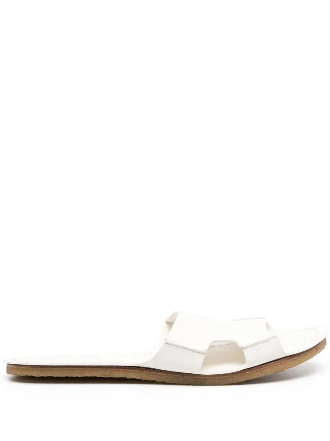 The Row The Row カットアウト・フェイクレザーサンダルの商品画像