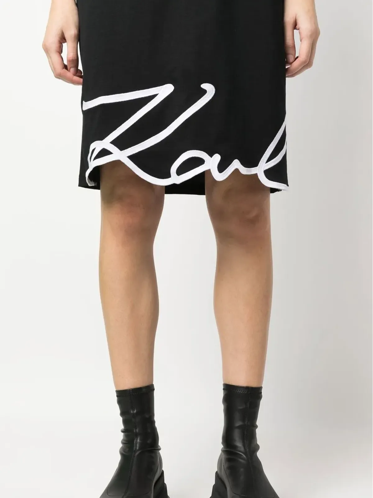 Karl Lagerfeld シグネチャーヘム オーガニックコットン ドレス ブラック - 画像5