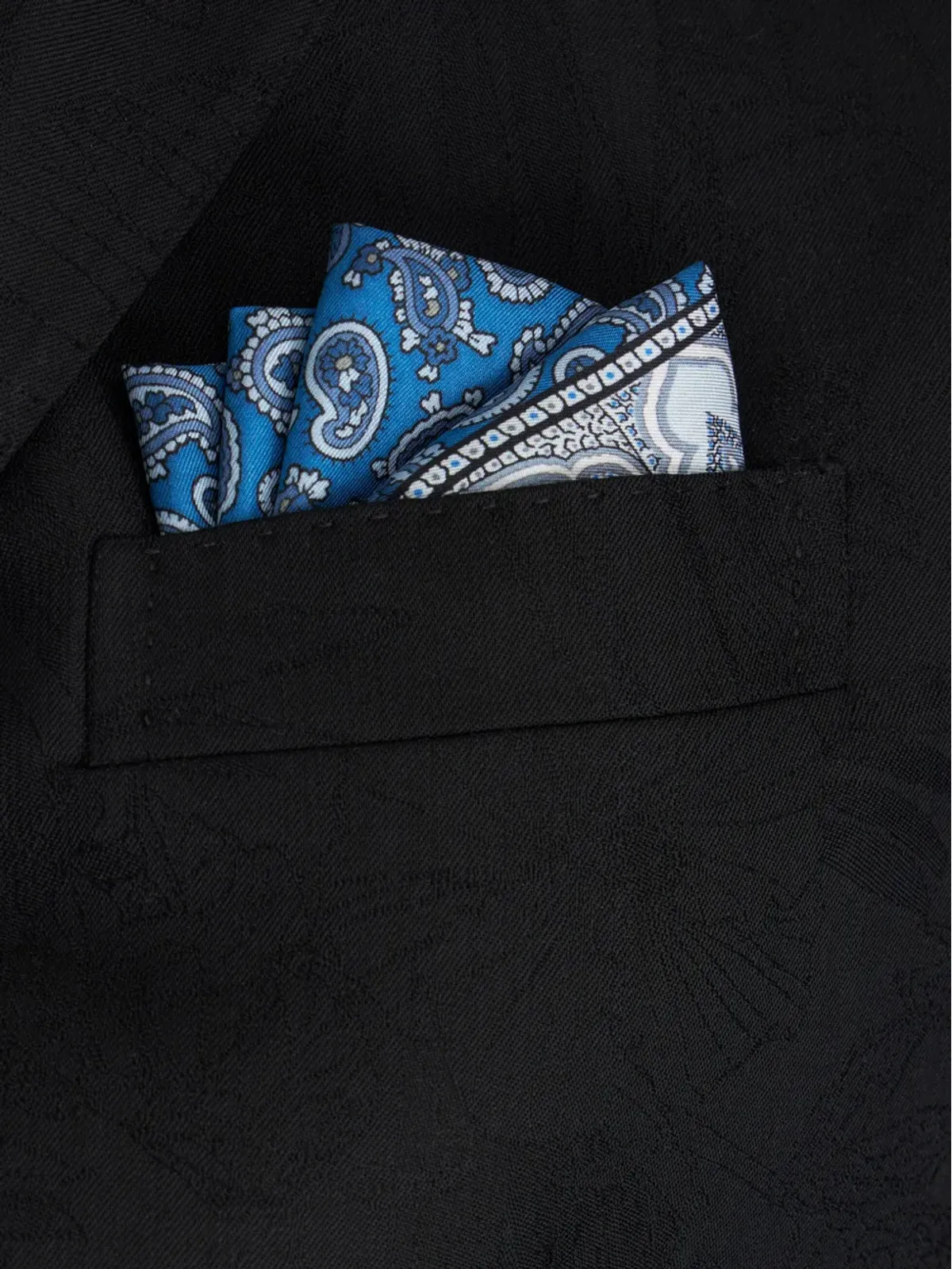 ETRO ペイズリープリント シルク ポケットチーフ - 画像3