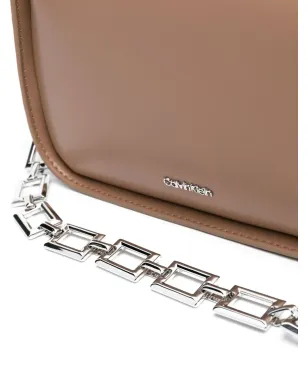 Calvin Klein ロゴレタリング クロスボディバッグ - サムネイル4