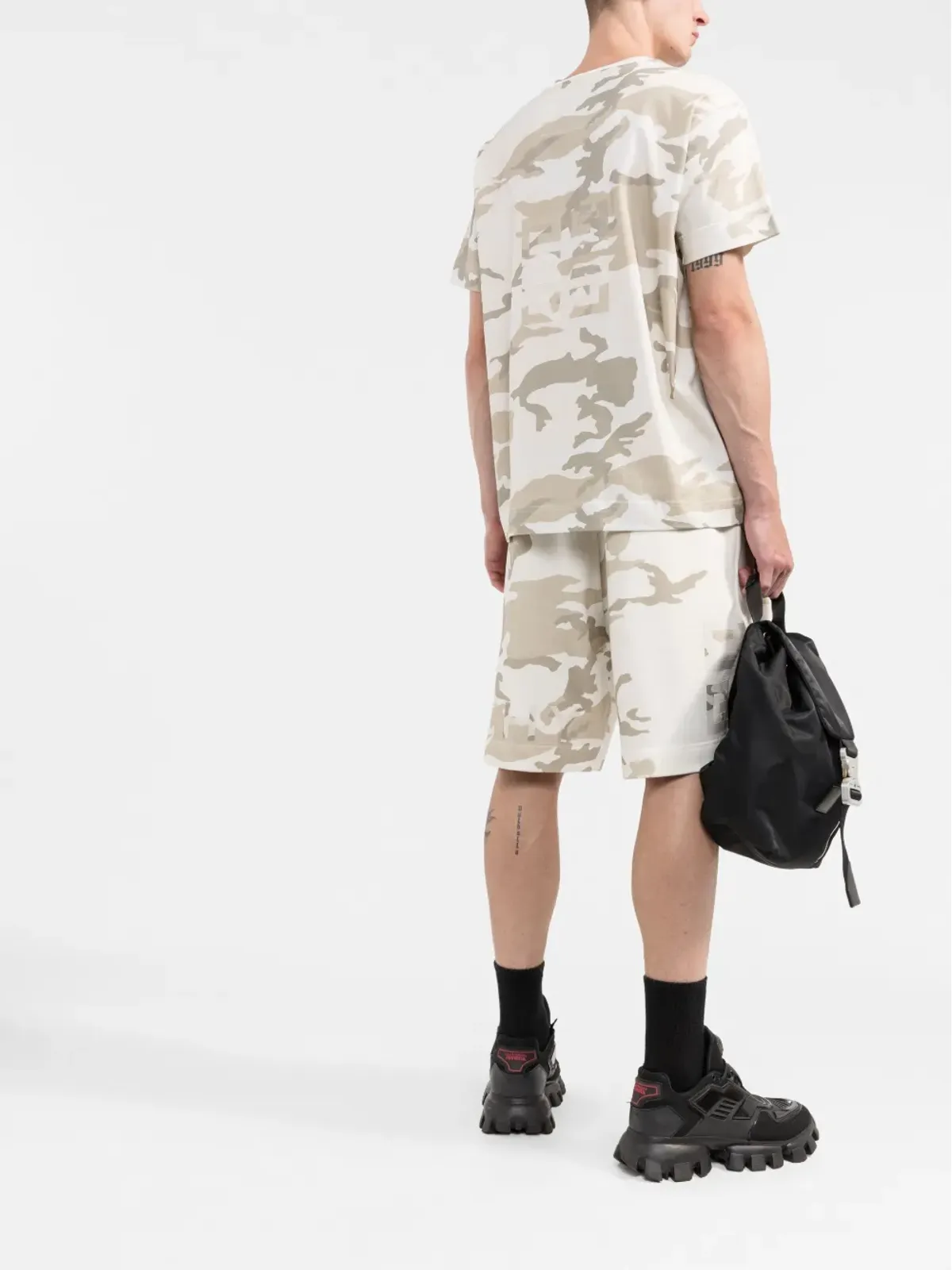 Givenchy カモフラージュ柄コットンTシャツ - 画像4