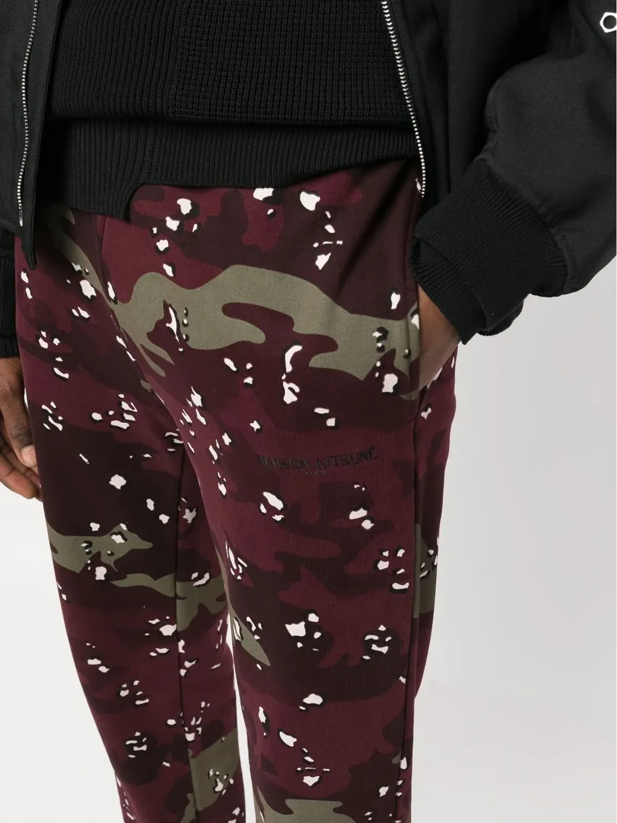 Maison Kitsuné カモフラージュ柄コットンジョガー - 画像5