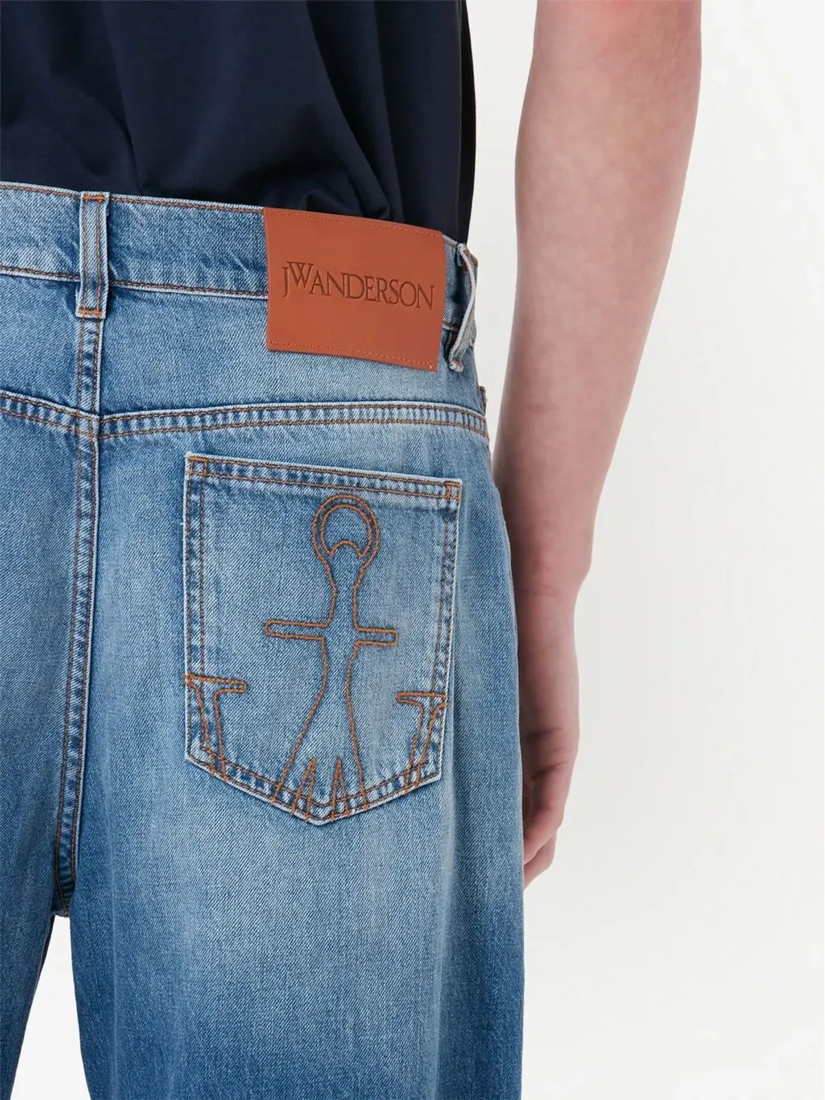 JW Anderson ストレートレッグ・バケットジーンズ - 画像5