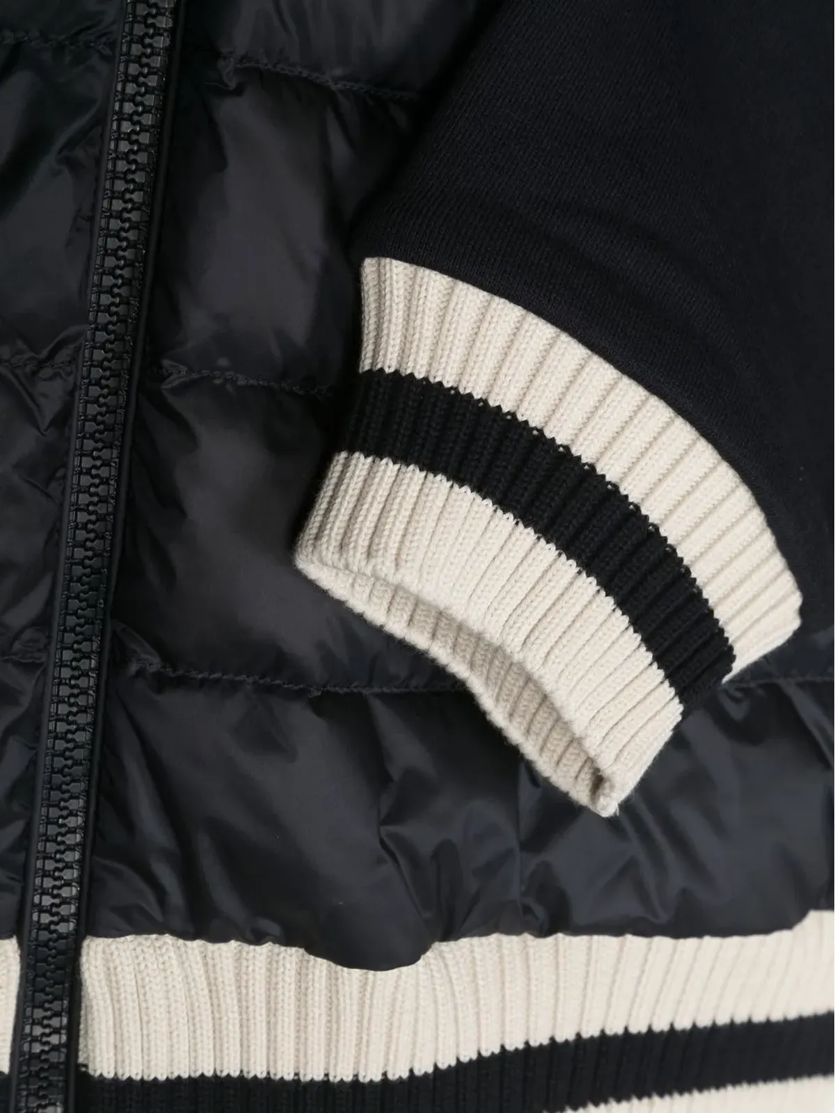 Moncler Enfant ロゴパッチ入りパディッドボンバー ジャケット - ブルー - 画像3