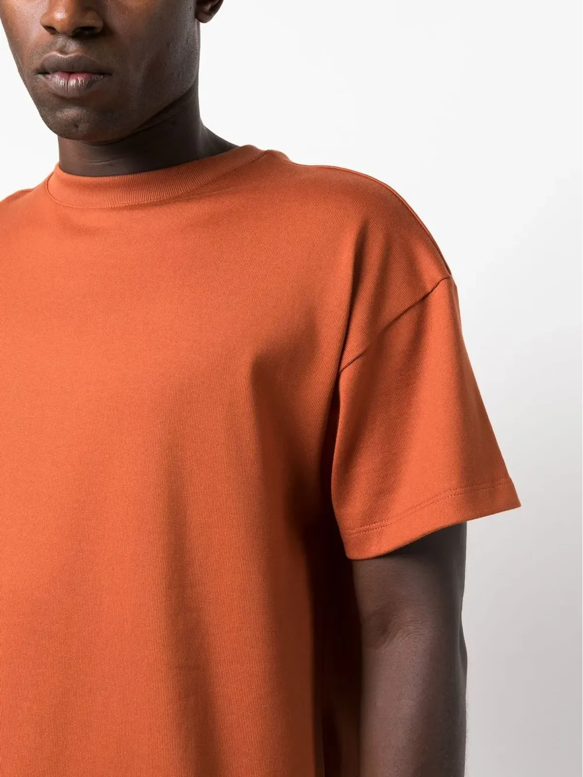 STYLAND x notRainProof クルーネック オーガニックコットン Tシャツ ブラウン - 画像5