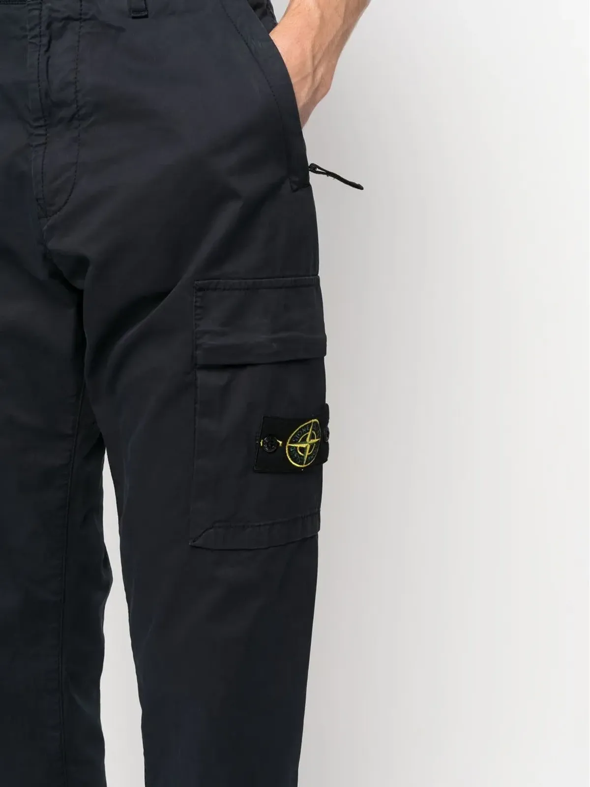 Stone Island ロゴパッチ付きストレートレッグパンツ - 画像5