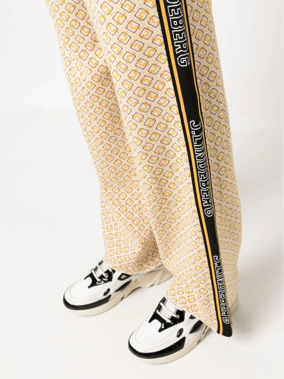J.Lindeberg モノグラムプリント ロゴテープパンツ - 画像5