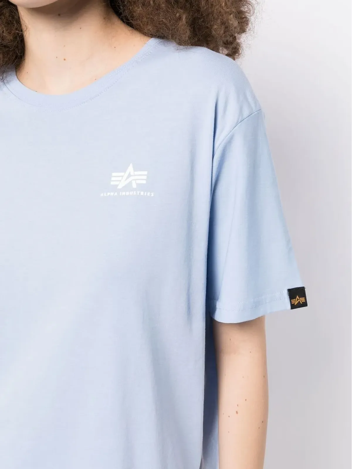 Alpha Industries 胸ロゴプリントディテールTシャツ - 画像5