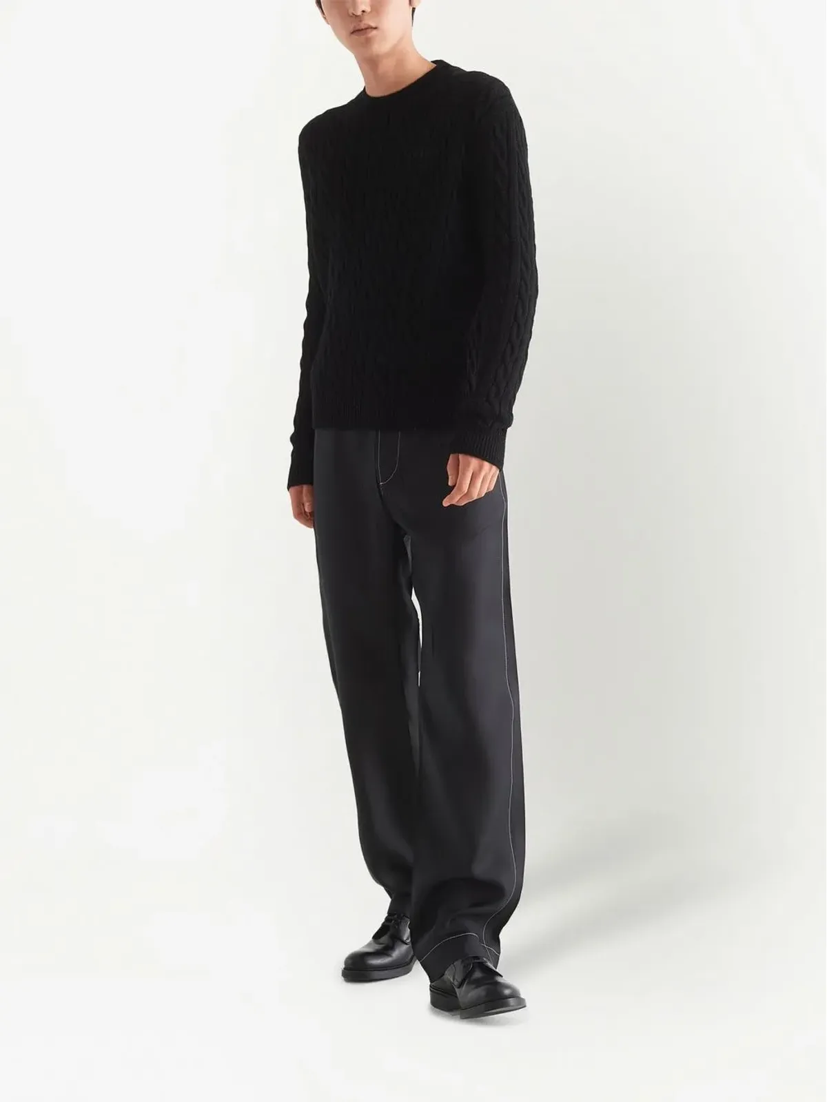 Prada ロゴ刺繍 ケーブルニット ジャンパー - ブラック - 画像2