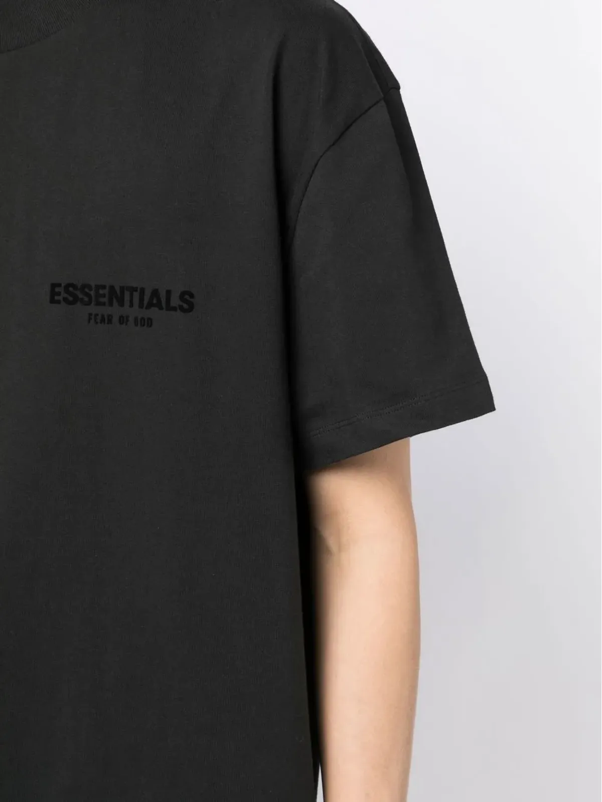 FEAR OF GOD ESSENTIALS ロゴプリント半袖Tシャツ - 画像5