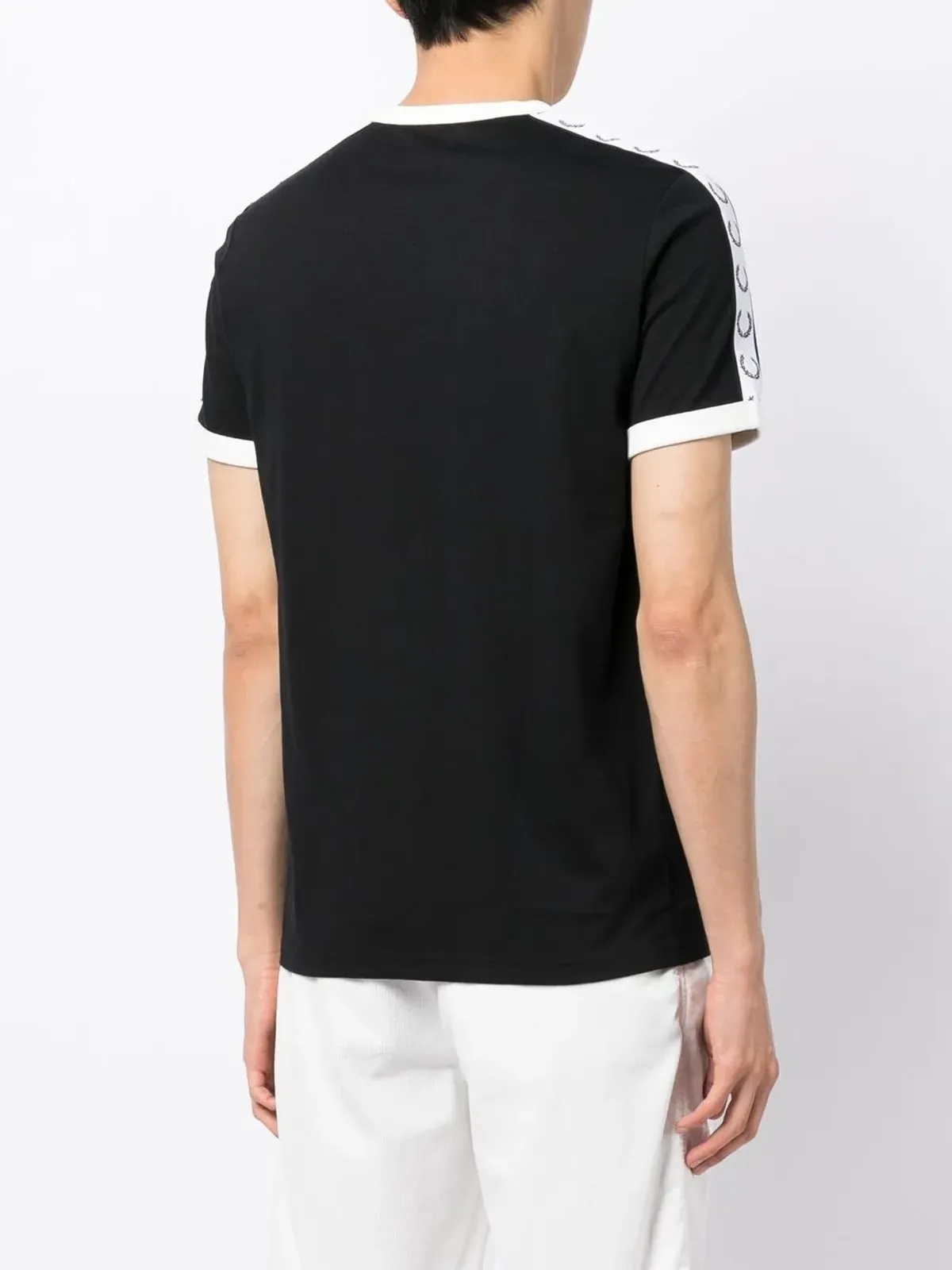 Fred Perry ロゴテープ コットンTシャツ - ブラック - 画像4